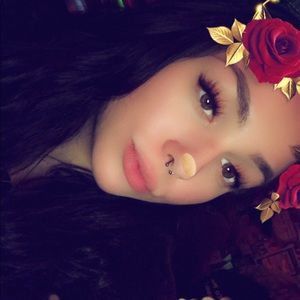 Meet your Posher, Adriana